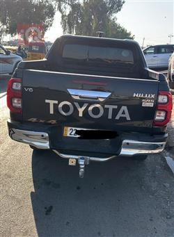 تۆیۆتا هایلۆکس